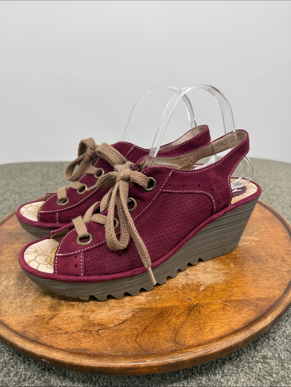 Fly London Sandal Wm 40 9-9.5 Yuta Peep Toe Wedge Heel Slingback Burgundy Suede